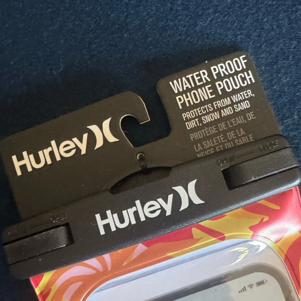 Hurley Waterproof Pouch w/ removable lanyard:protects from sand dirt snow&water